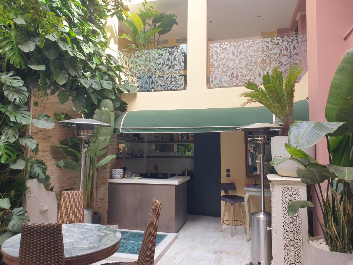 Farmaki Residence, Plaka * Athens